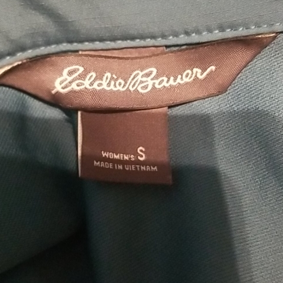 *SOLD* NWOT Women's Eddie Bauer jacket - Picture 3 of 4